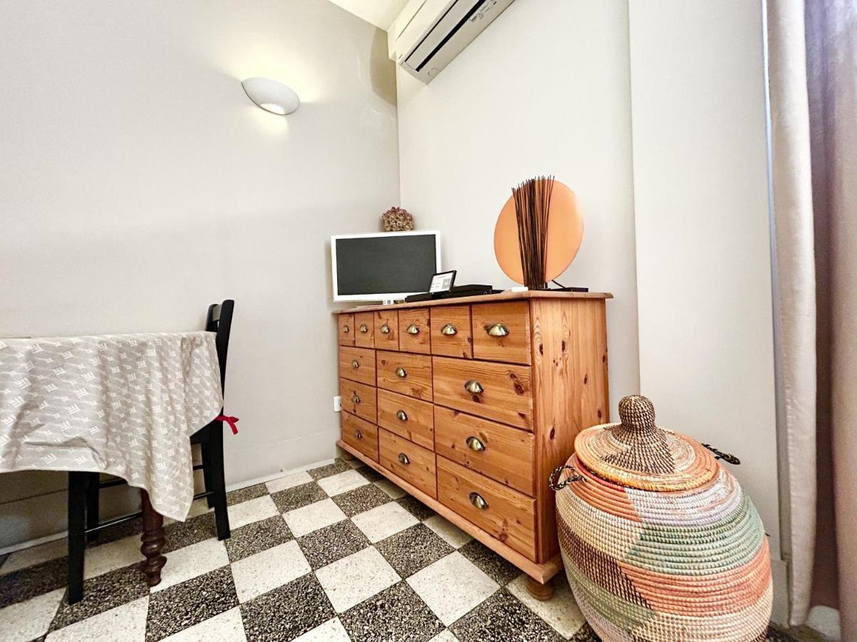 Aparthotel Riviera - Balcon Des Etats Unis - Old Town Promenade Des Anglais Niza Exterior foto